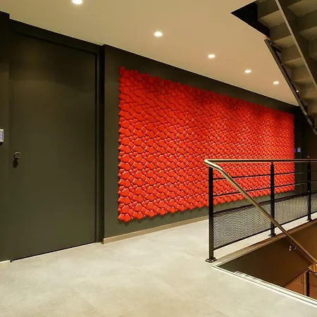The One Apartment